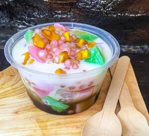 Es Selendang Mayang Sudirman Jakarta